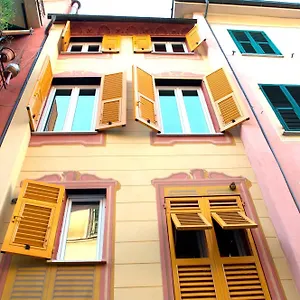 Giramondo 3*, Rapallo Italië